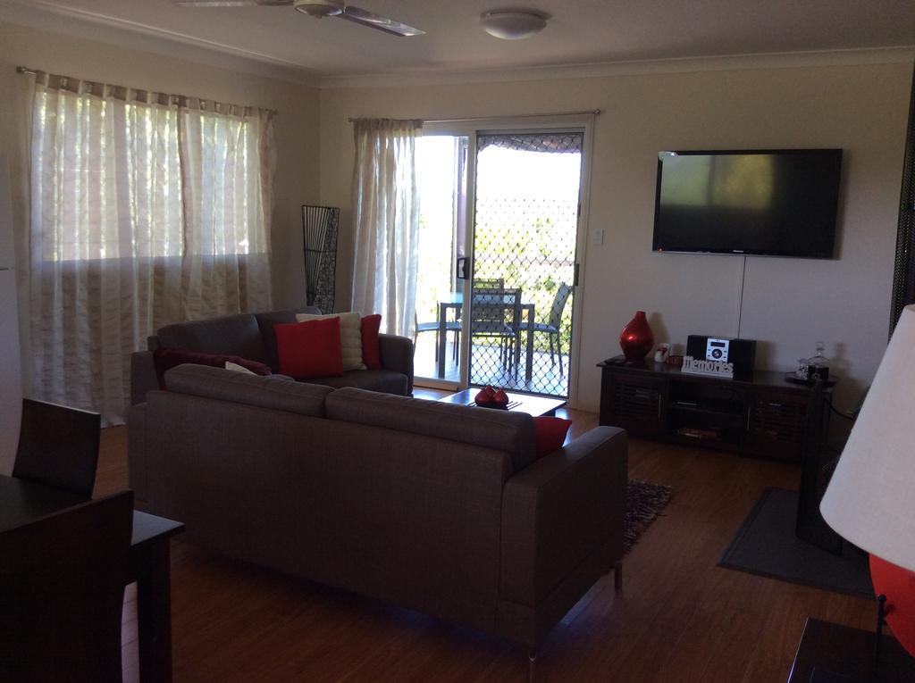 Tinaroo Sunset Retreat Bed and Breakfast Barrine Εξωτερικό φωτογραφία