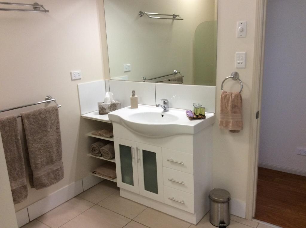 Tinaroo Sunset Retreat Bed and Breakfast Barrine Εξωτερικό φωτογραφία